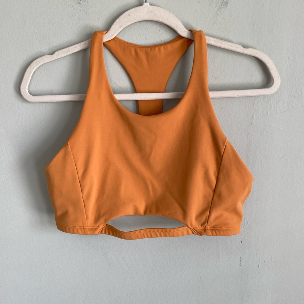 Alphalete women’s sports bra light orange size medium